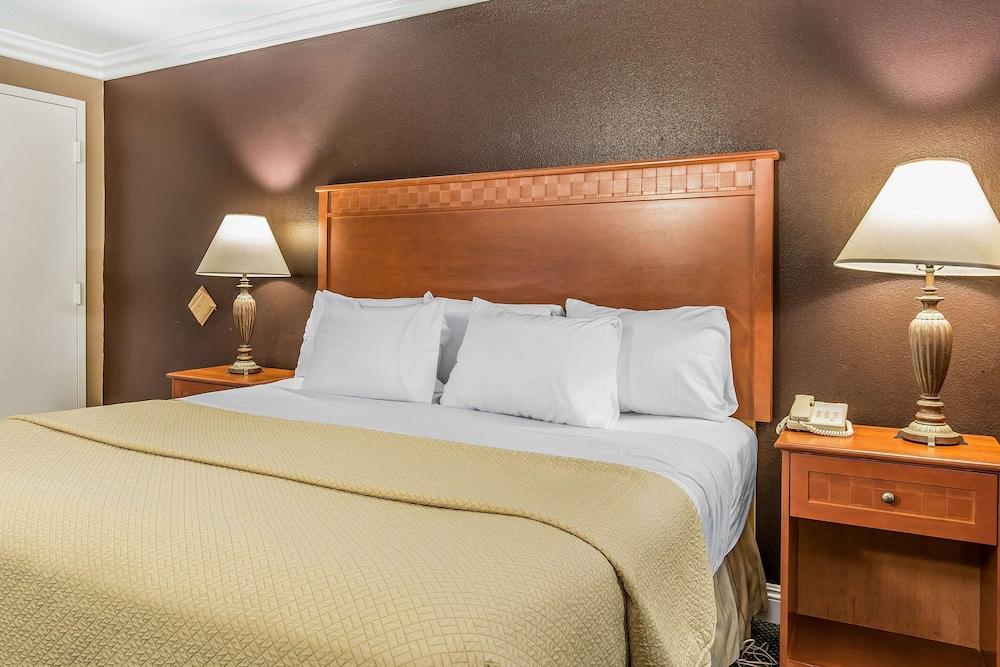 Rodeway Inn Ventura Midtown photo 5