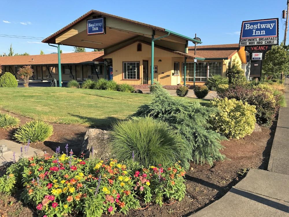 Bestway Inn photo 8
