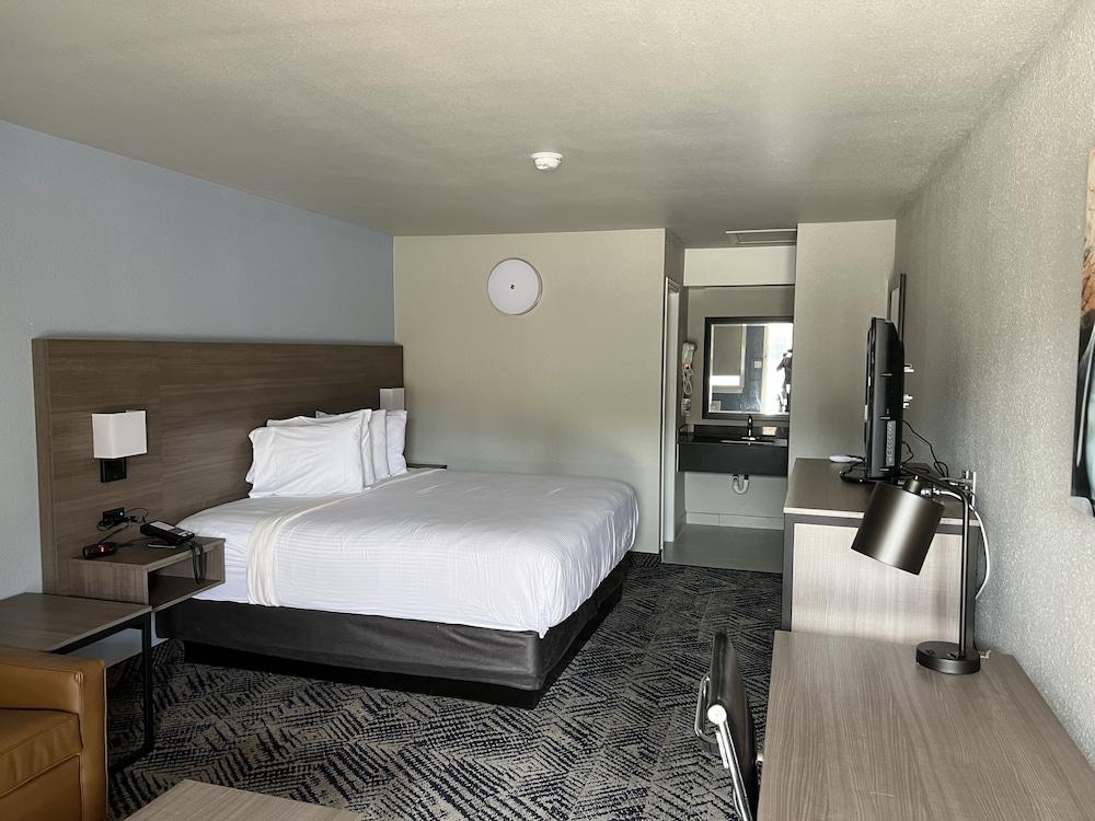 Garden Inn & Suite photo 27