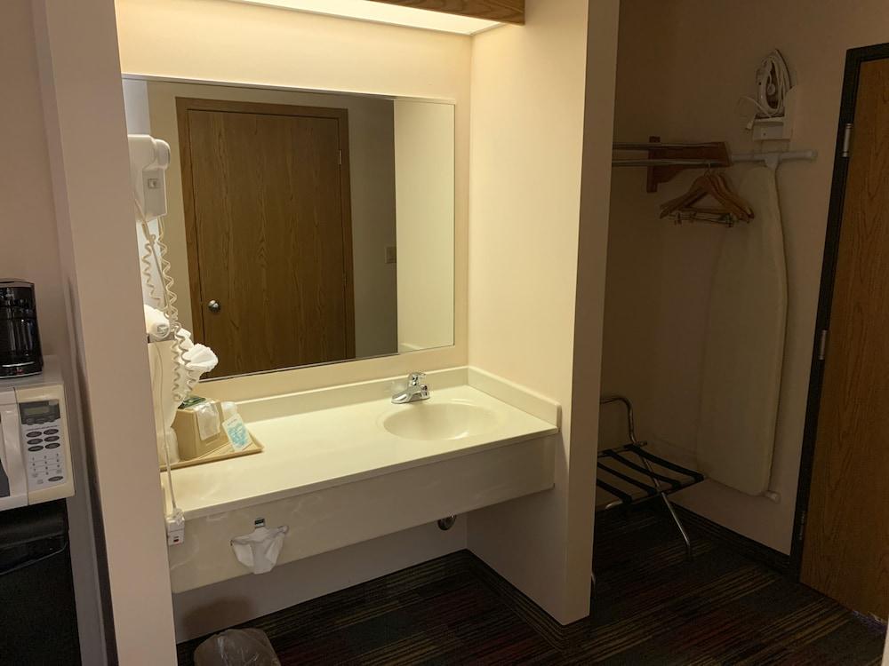 Budgetinn & Suites photo 6