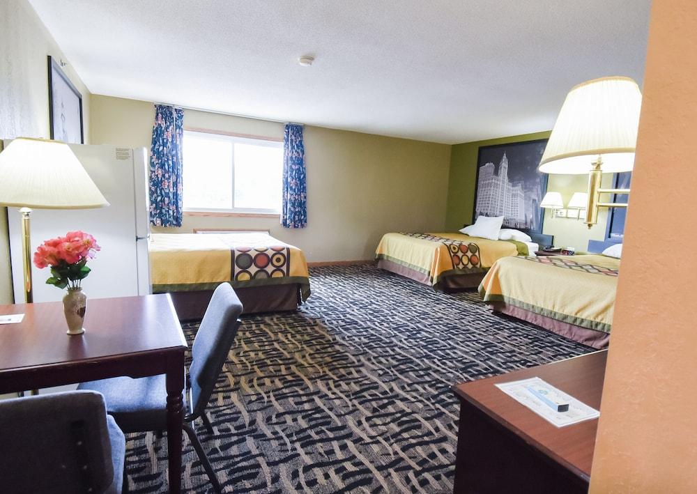 Super 8 by Wyndham McLean/Bloomington SW photo 14