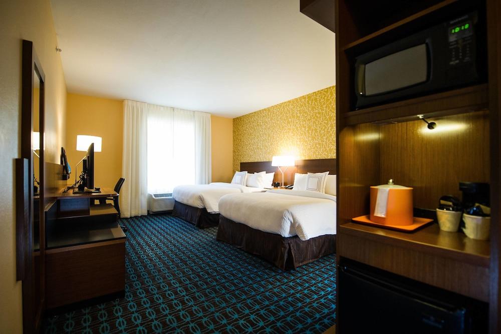 Fairfield Inn & Suites Cambridge photo 39