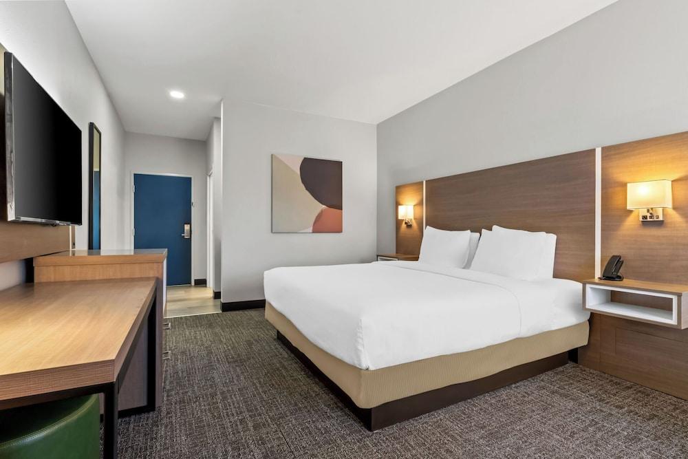 Spark by Hilton Catoosa photo 4