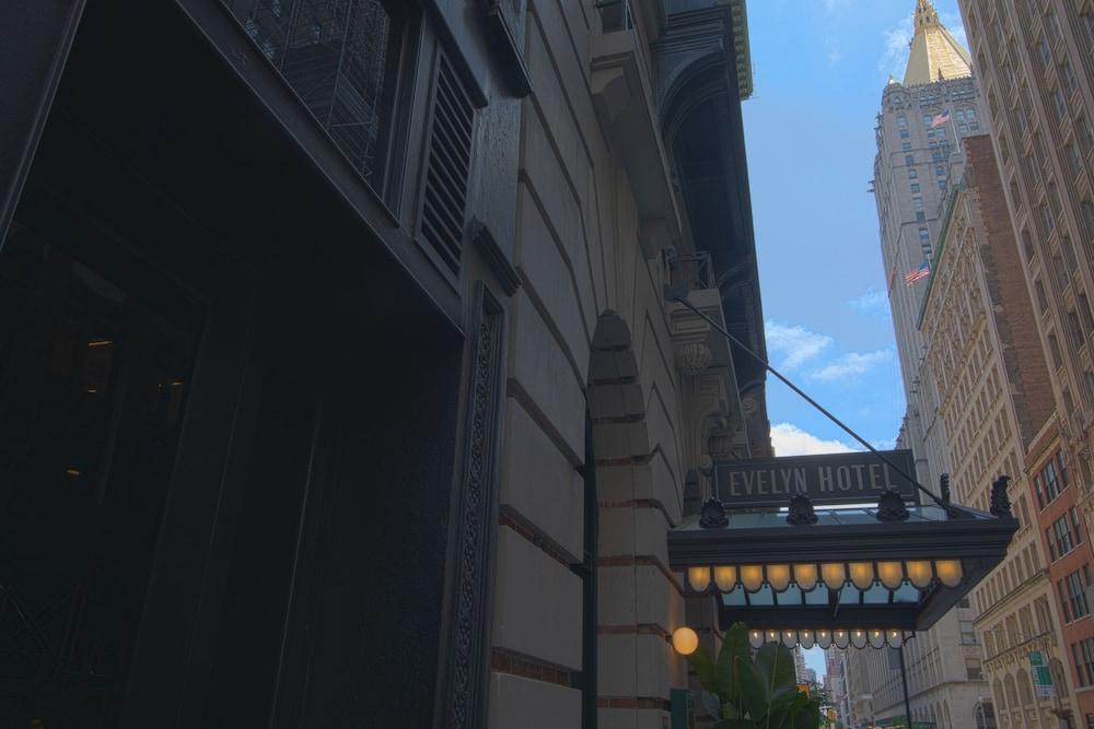 The Evelyn Hotel photo 53