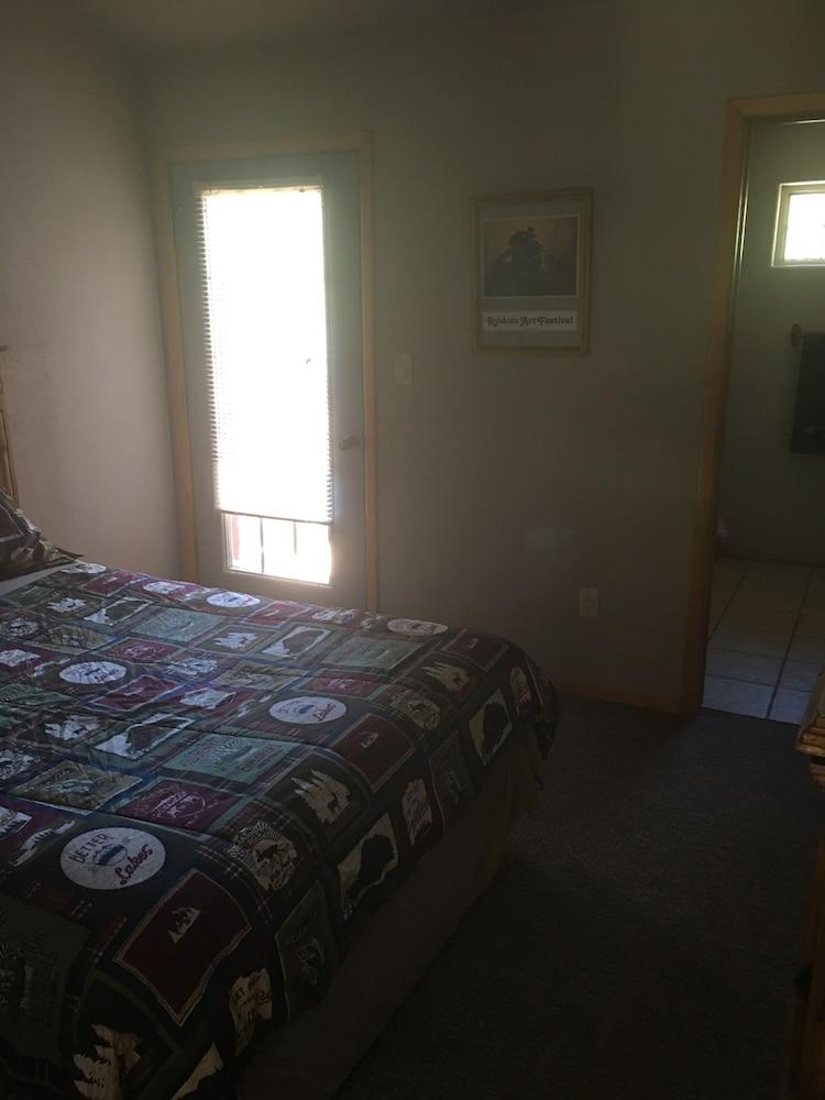 The Lodge at Lazy Bear Retreat photo 13