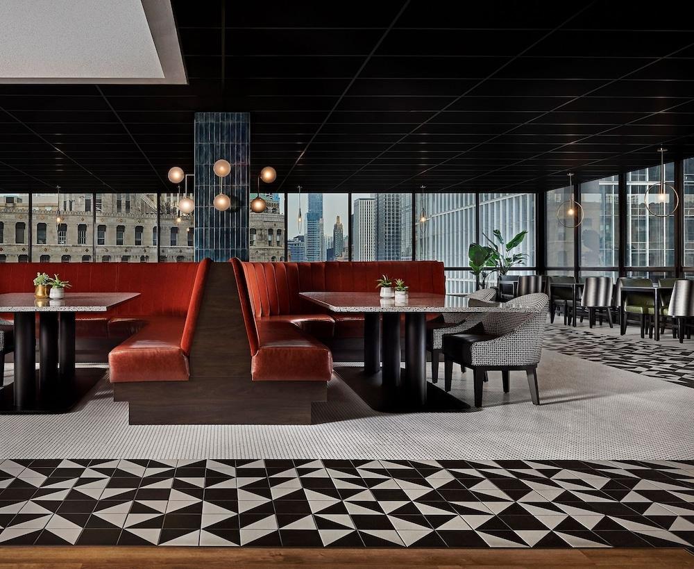 voco Chicago Downtown - Riverwalk by IHG photo 18