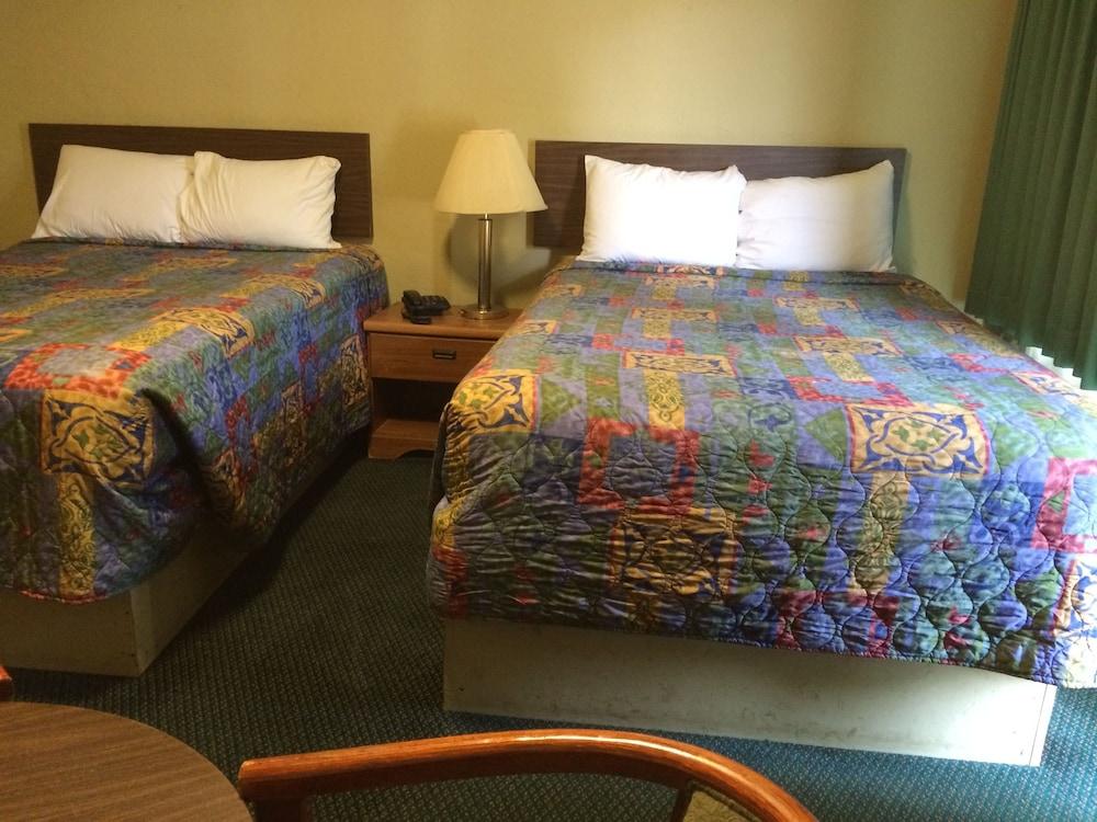 Quick Stop Motel photo 25
