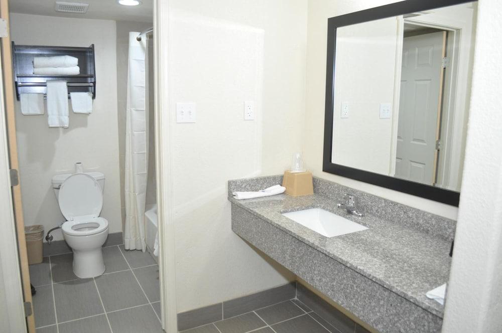 Trinity Suites Downtown Dallas photo 18