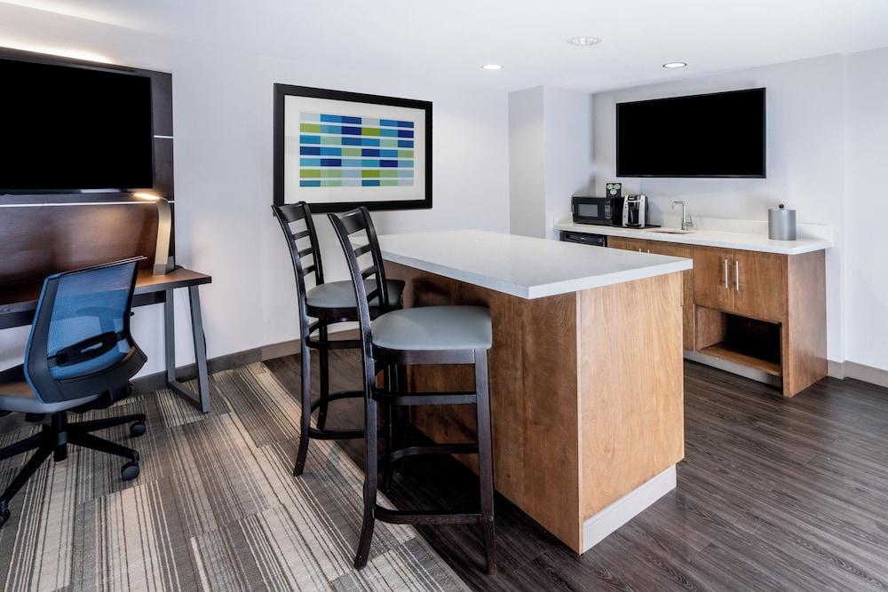 Holiday Inn Express Hotel & Suites Deadwood-Gold Dust Casino by IHG photo 23