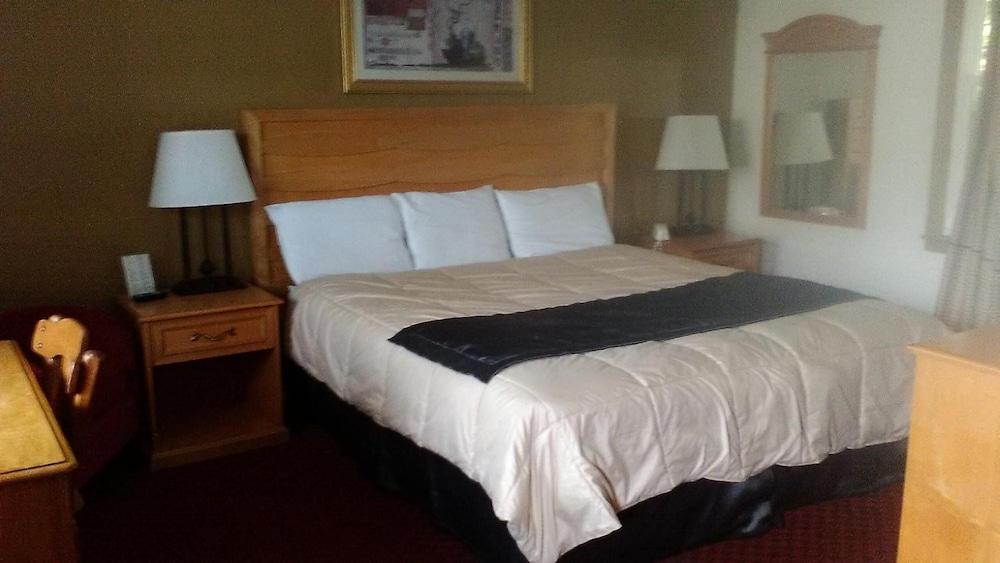 Northside Motel photo 21