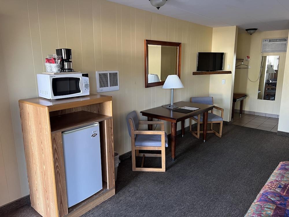 All Star Inn & Suites photo 45