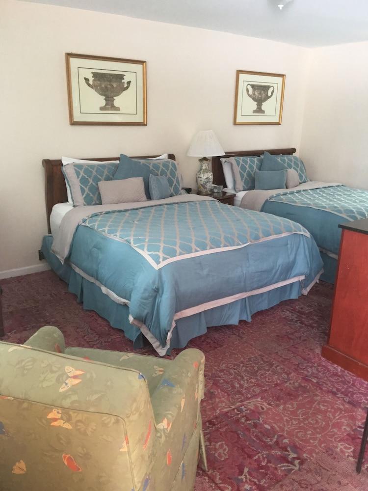 Anchor Motel photo 10