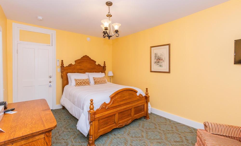 Historic Hotel Broadalbin photo 26