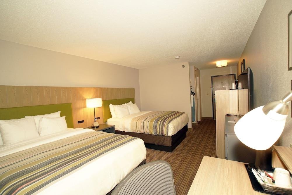 Country Inn & Suites by Radisson, Greenfield, IN photo 25