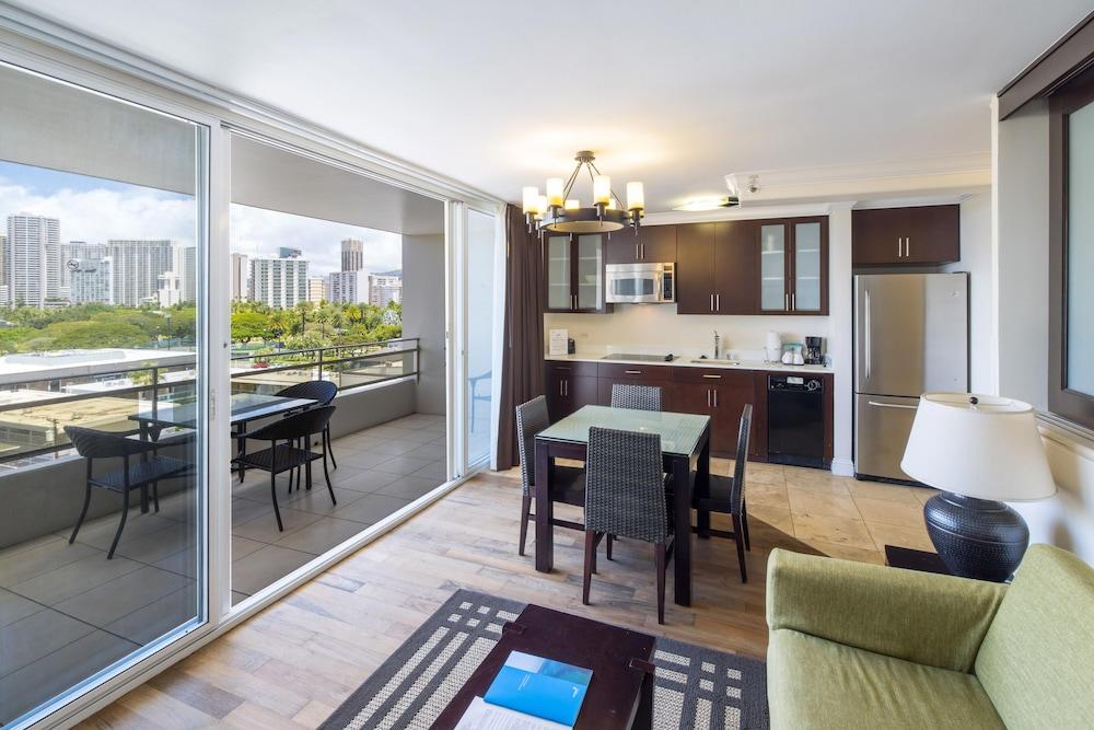 Regency on Beachwalk Waikiki by OUTRIGGER photo 35