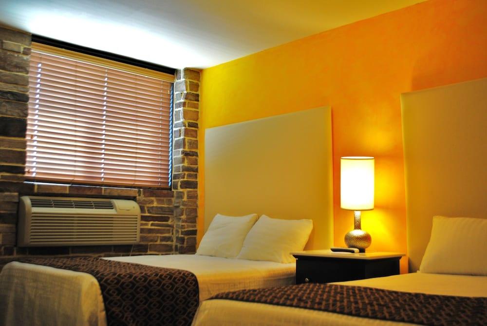 Surfside Motel photo 8