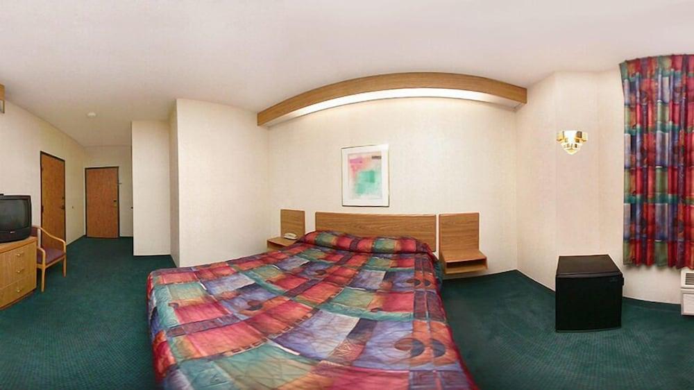 Rodeway Inn Salem Northgate photo 17