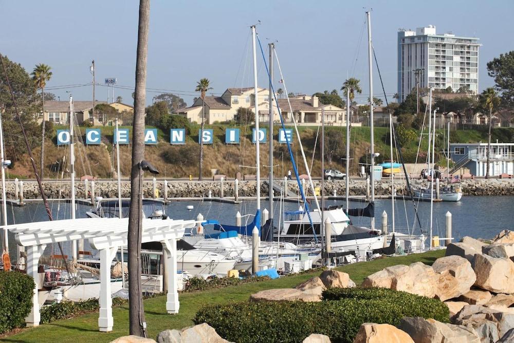 Oceanside Marina Suites photo 28