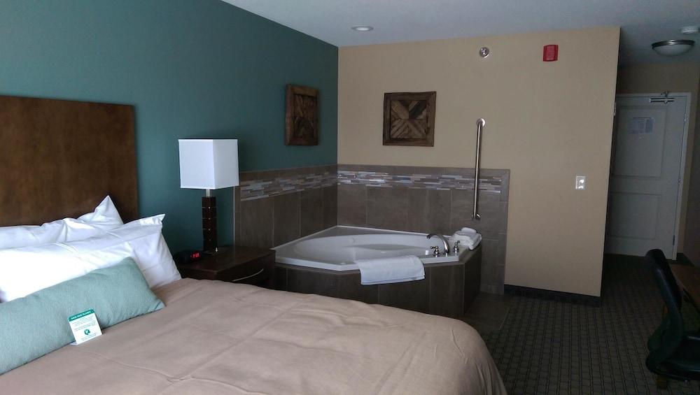 GrandStay Delano photo 7