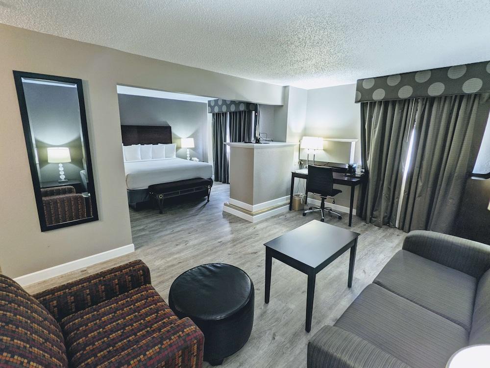 Spark by Hilton Eden Prairie photo 20