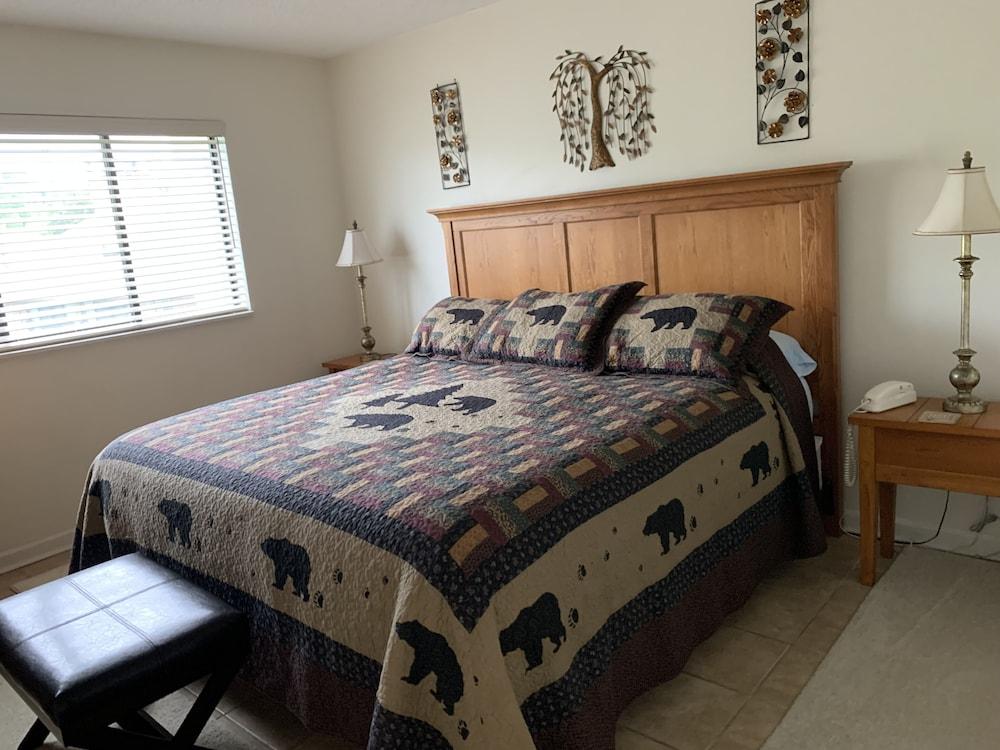 Laurel Inn Condominium photo 25