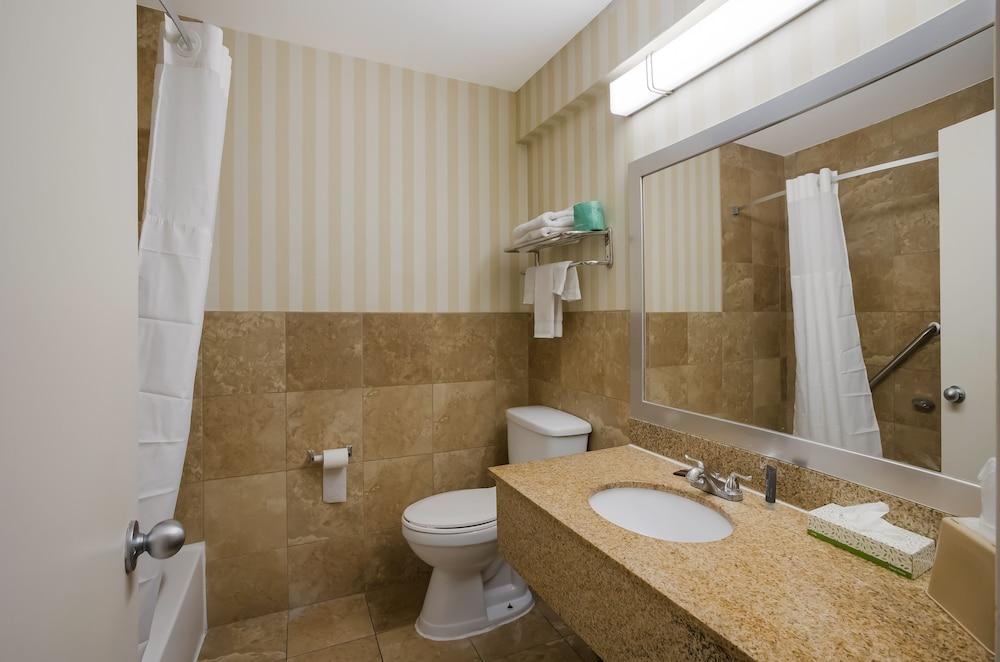 Econo Lodge Allentown North photo 10