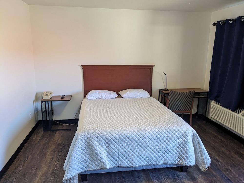 K&E Motor Inn photo 3