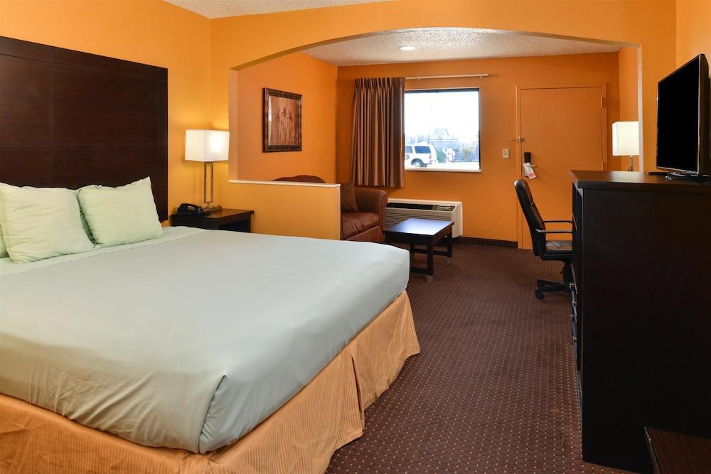 Days Inn & Suites by Wyndham Byram photo 8