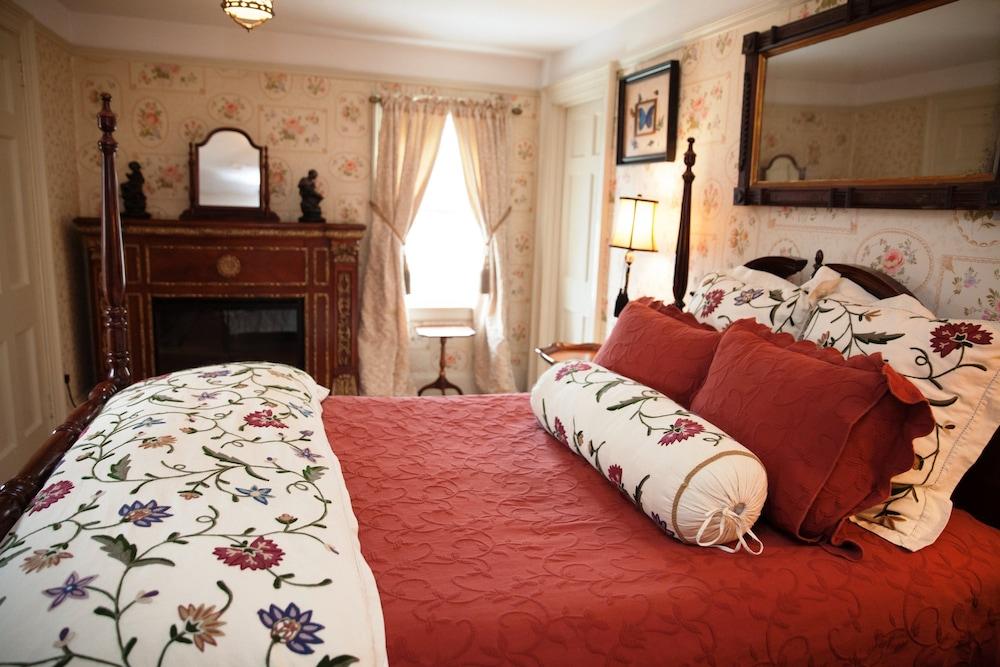Bee and Thistle Inn photo 49