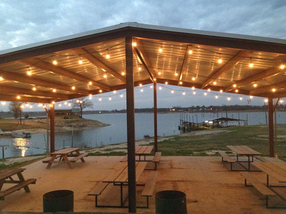 Pope's Landing Marina photo 57