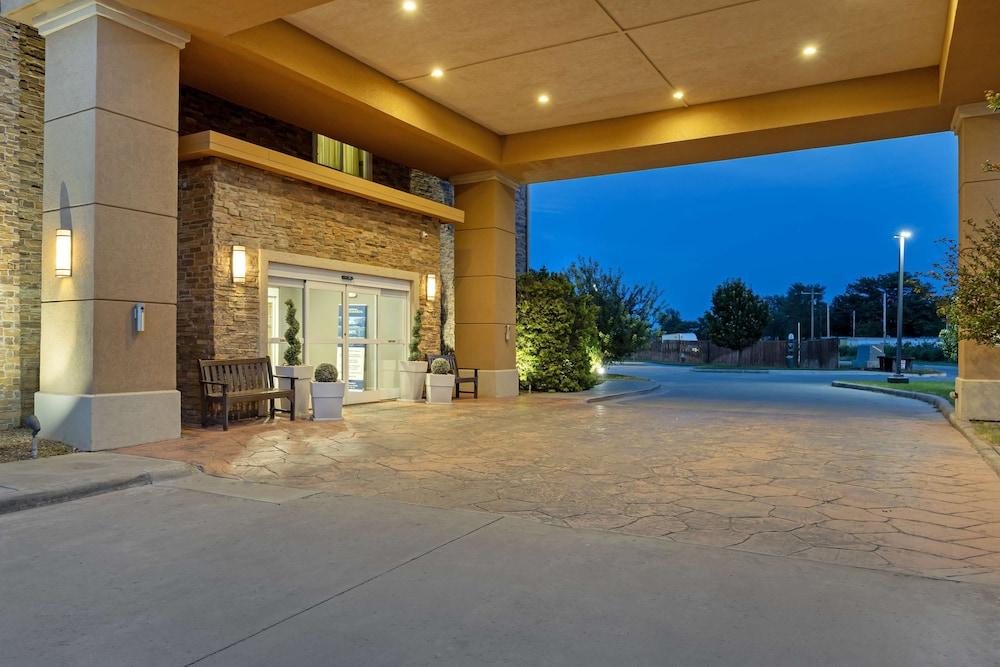 Best Western Plus Guymon Hotel & Suites photo 36