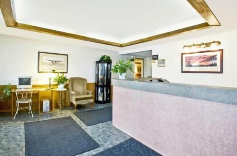 Home Suites — hotel in Thief River Falls
