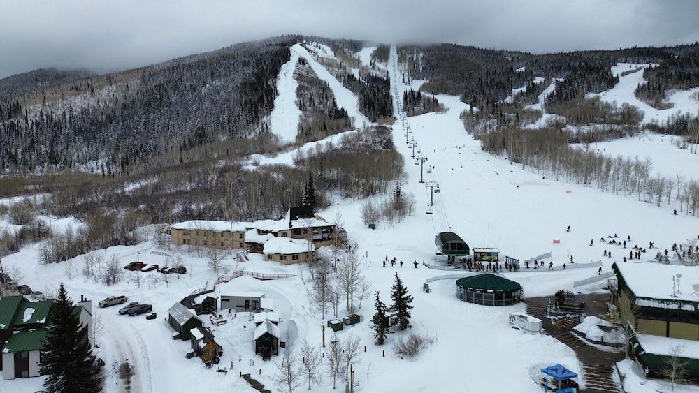 Slopeside photo 19