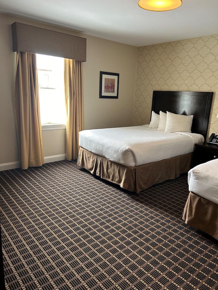 American Hotel photo 16