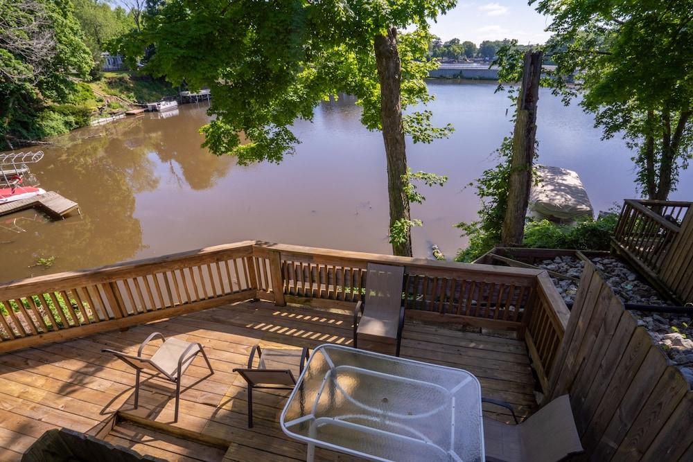 Bluebird Bay Resort — hotel in Monticello