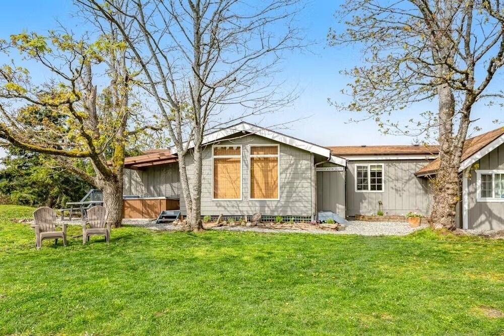 Deer Harbor Cottages photo 9