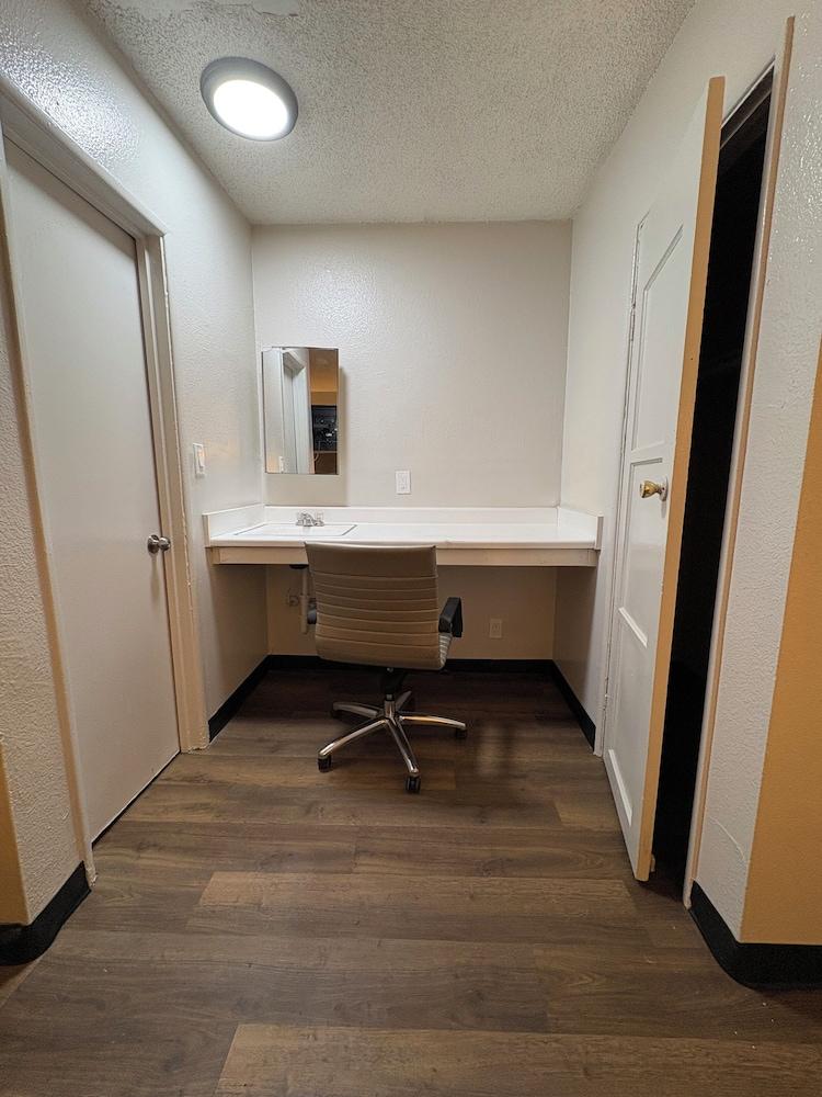 Studio Lodge Hotel photo 8