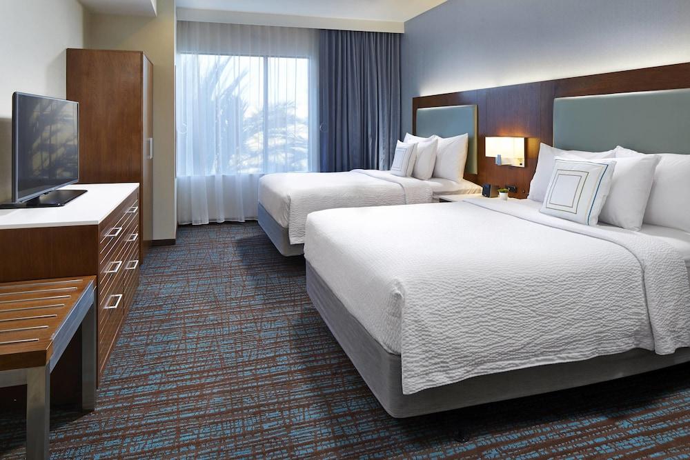 SpringHill Suites by Marriott at Anaheim Resort/Conv. Cntr photo 7