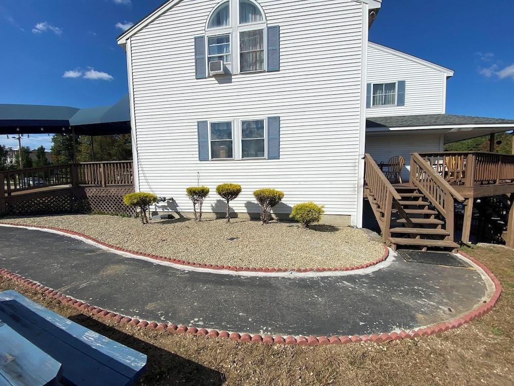 Winnisquam Lake Inn photo 31