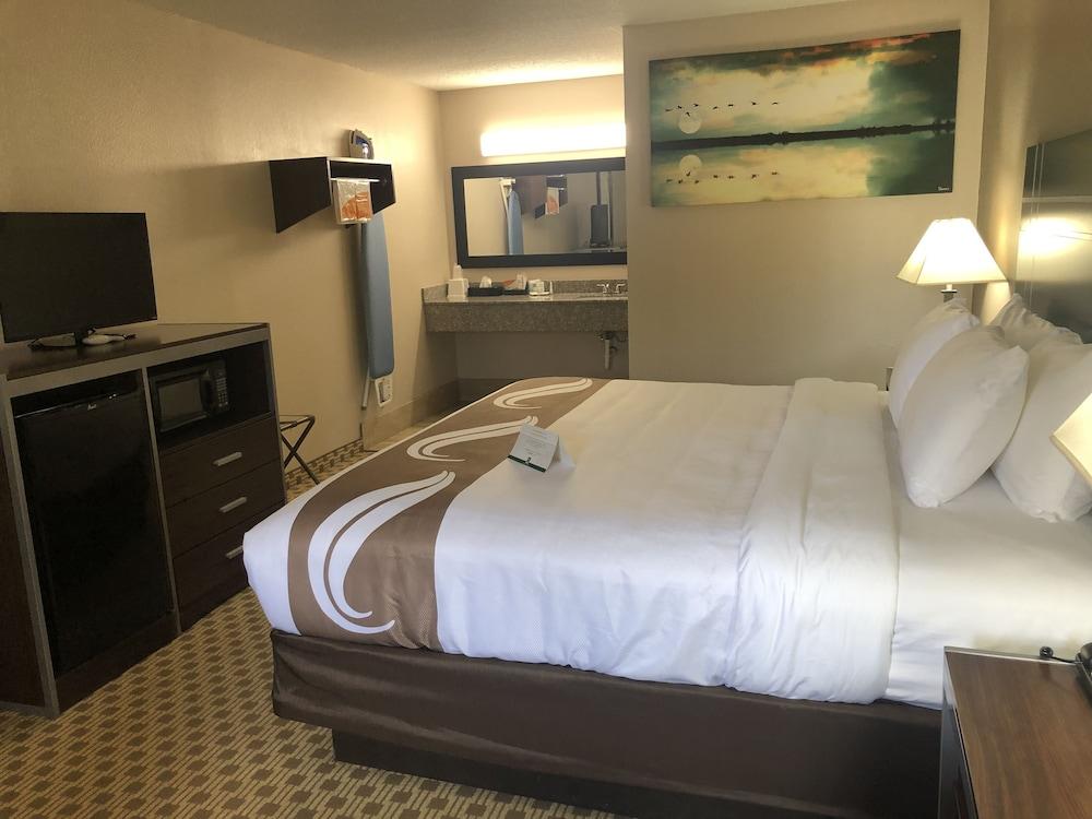 Quality Inn Madisonville photo 10