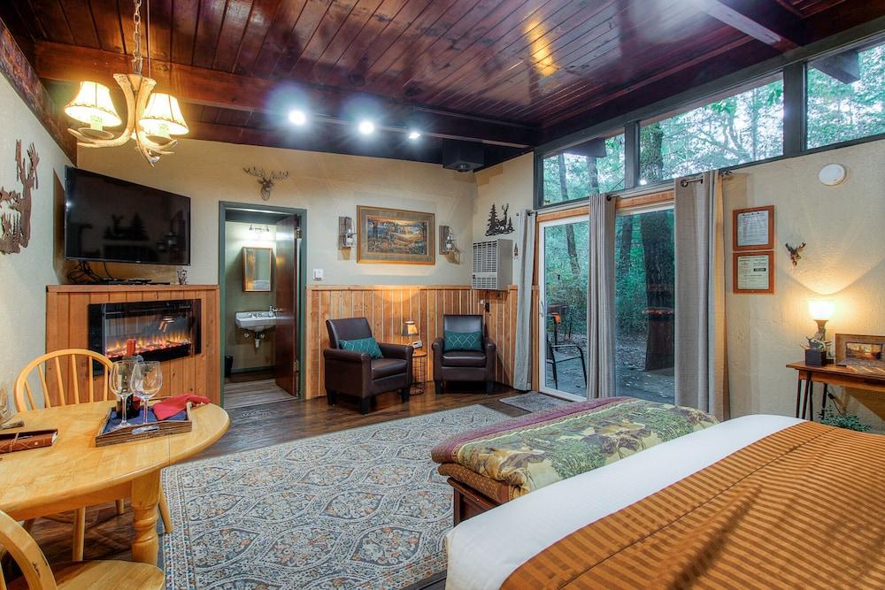 Redwoods River Resort photo 30
