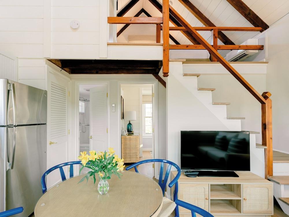 The Cottages at Nantucket Boat Basin photo 40
