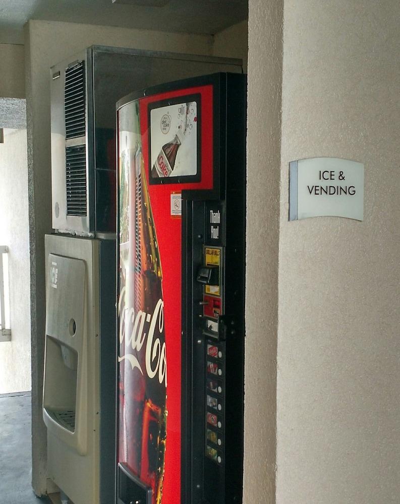 Econo Lodge Thomasville photo 22