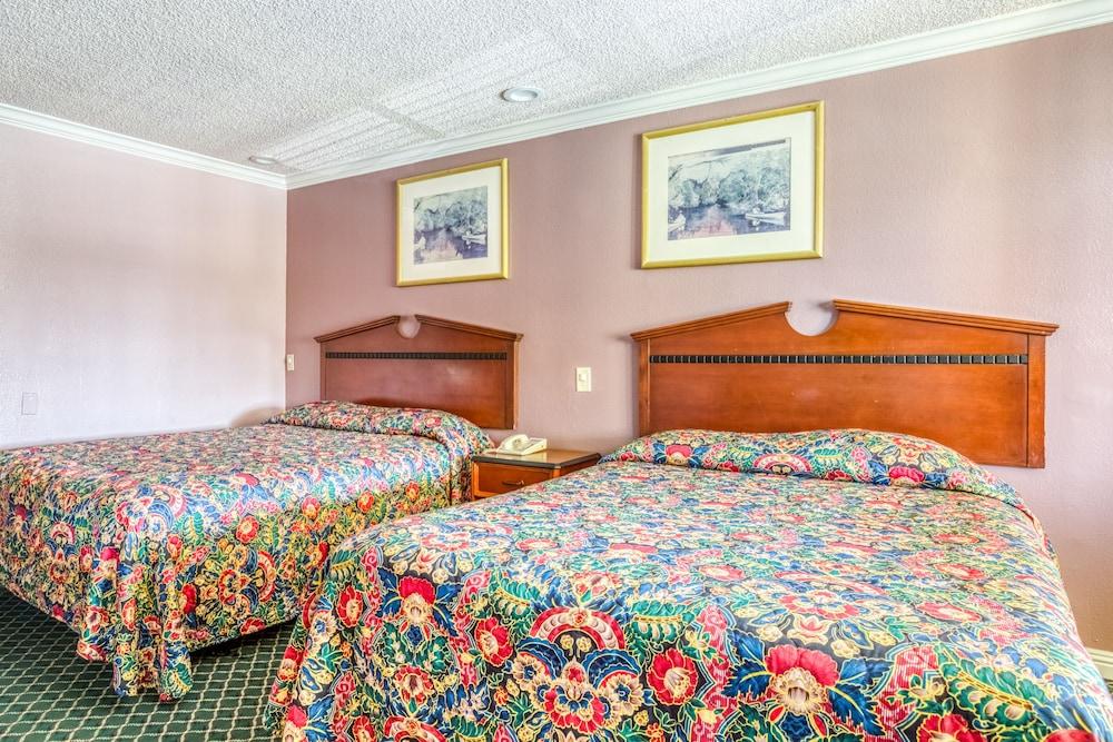 Passport Inn Whittier photo 15