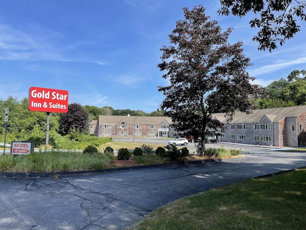 Gold Star Inn & Suites photo 30