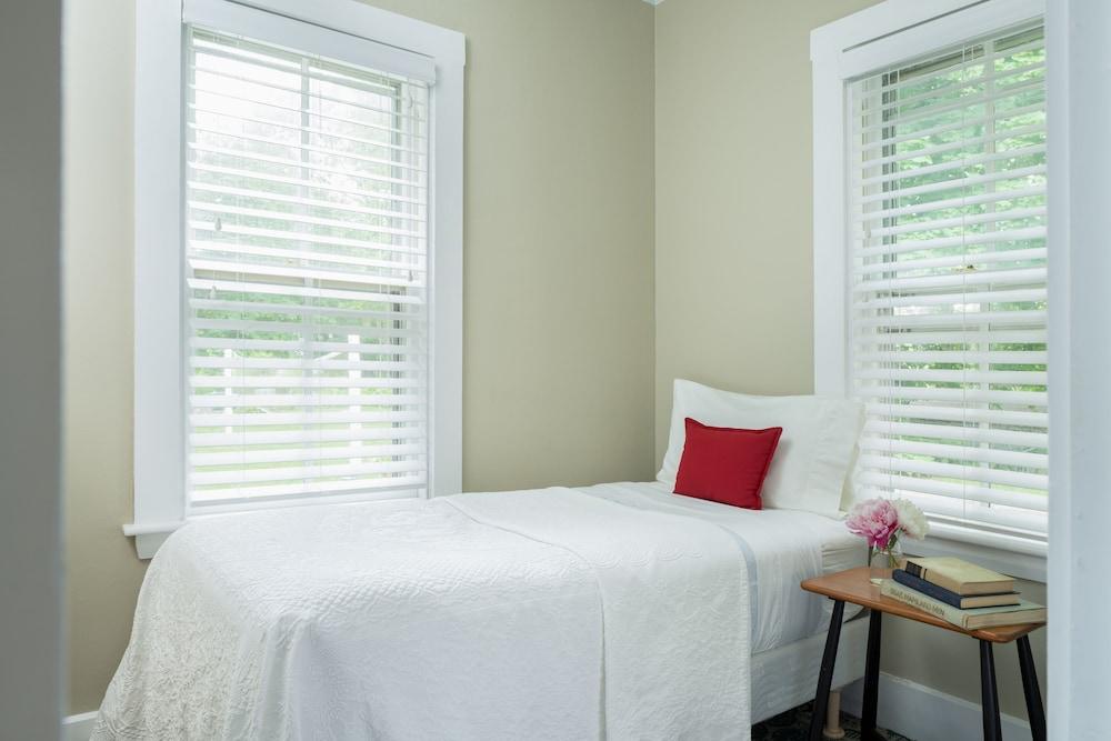 Dockside Guest Quarters & Restaurant photo 43