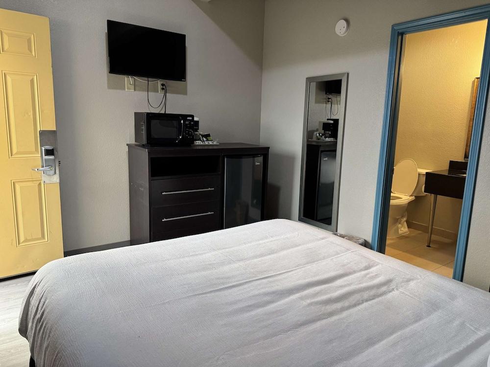 Executive Inn Crystal City photo 7