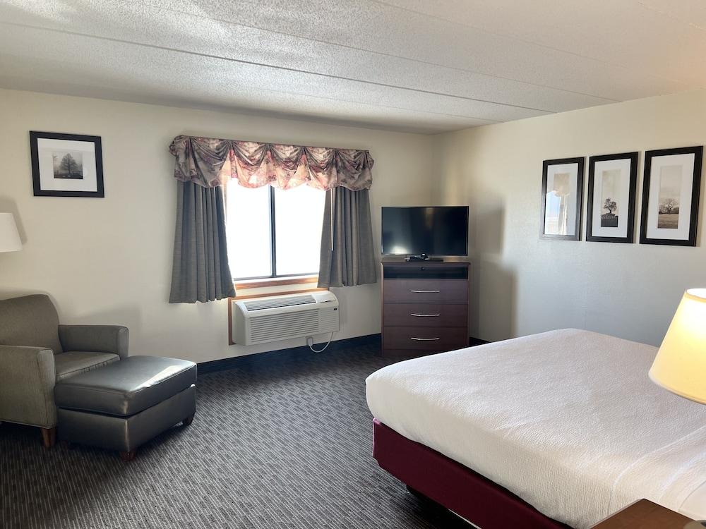 AmericInn by Wyndham Iowa Falls photo 16