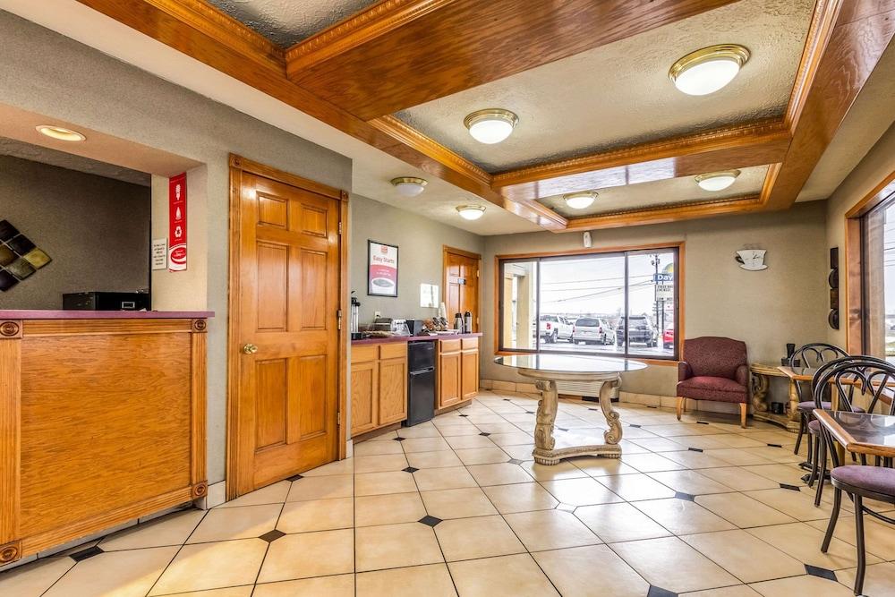 Econo Lodge Seymour photo 6