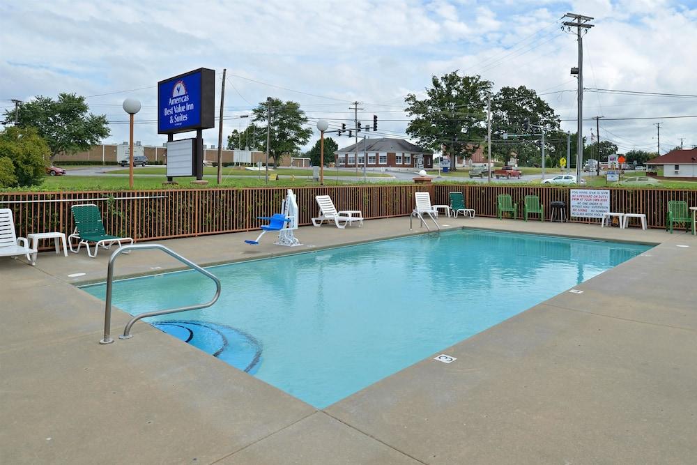 Americas Best Value Inn & Suites Sheridan photo 6